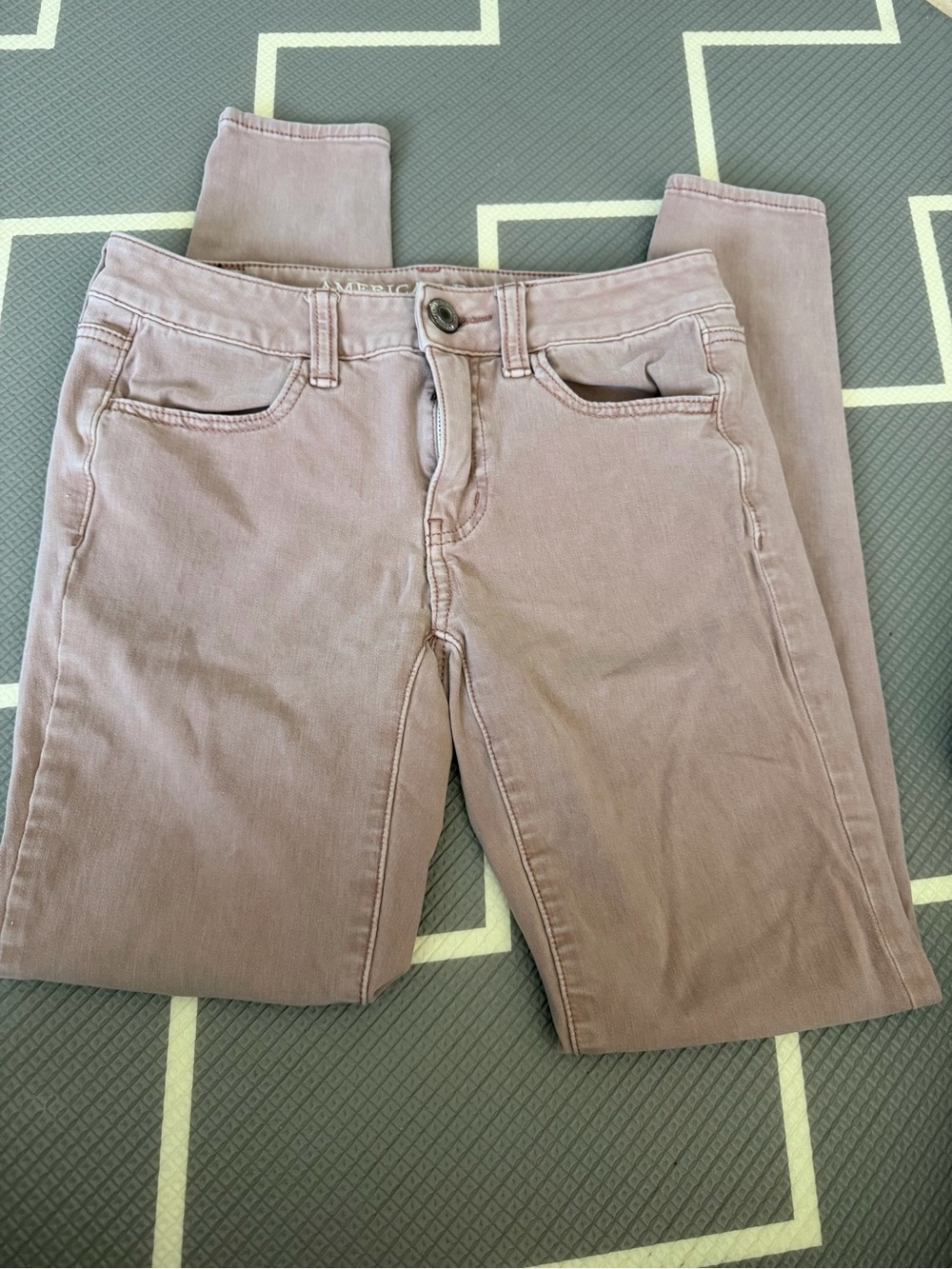 American Eagle Women’s Stretch Slim Jeans in Dusty Mauve